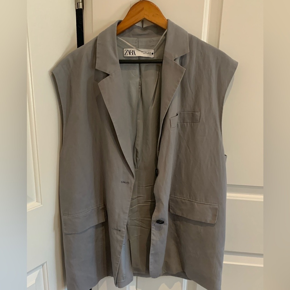 Zara vest - Picture 2 of 5